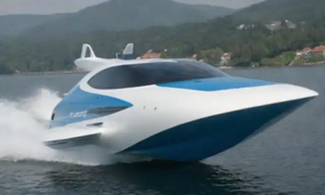 Barco eléctrico de 2 pisos