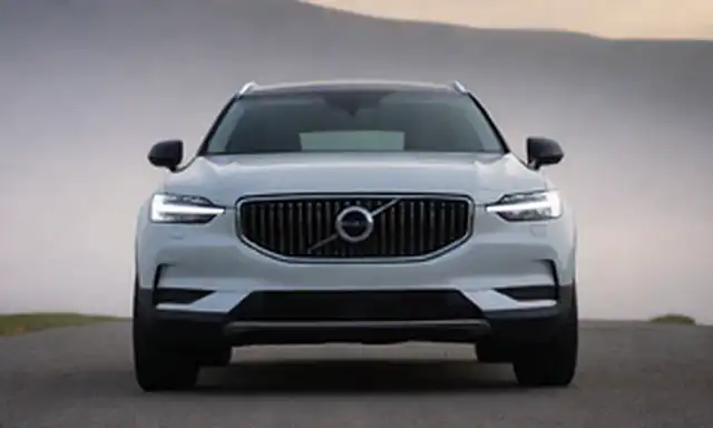 2023 Volvo XC20 Recarga vista frontal